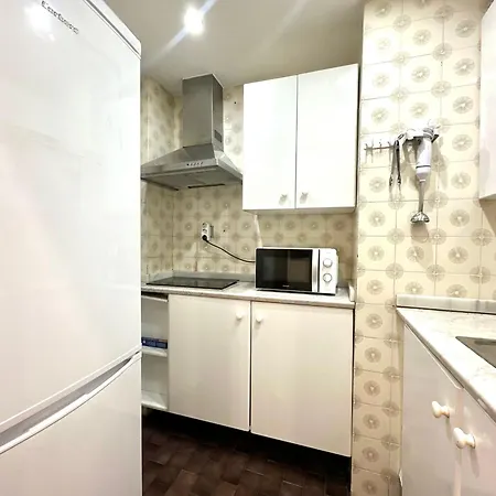 Apartamento San3 - Reformado, Centro A 50 Metros, Wifi, *